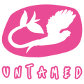Logo van Untamed Kombucha in het roze, zonder achtergrond